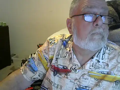 viejo oso online show from October 12, 2025, 4:50 pm