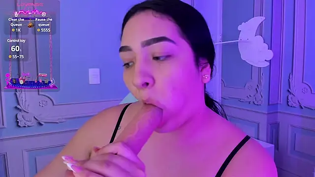 stefany duque1  online show from February 2, 2025, 12:19 am