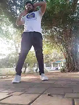 hot punekar online show from February 19, 2025, 2:55 am