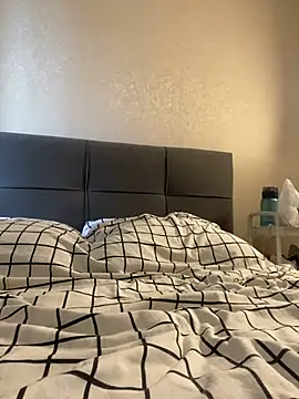 Sabrina shells online show from March 15, 2025, 4:46 am