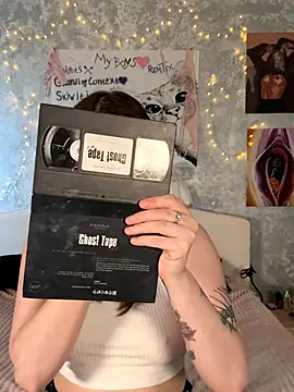 Sabrina shells online show from October 12, 2025, 10:47 am