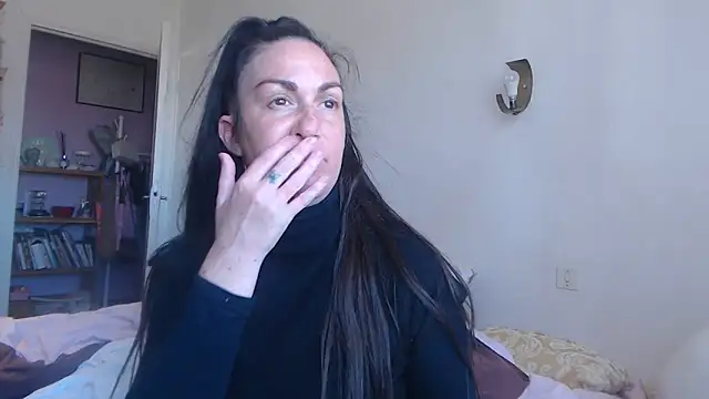 BELLAMORGANE1 online show from March 19, 2025, 12:45 pm