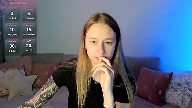 Haley Vixen online show from May 25, 2026, 8:09 am