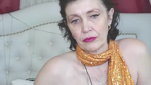 SilviaHart online show from December 14, 2025, 6:52 am