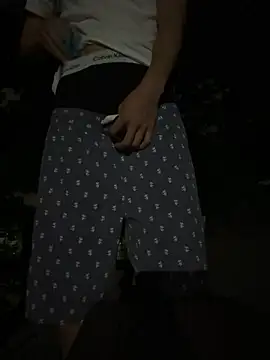 miichannnnn online show from October 7, 2025, 12:35 pm