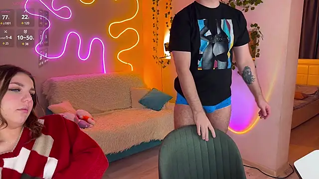 RobertAndLinela online show from November 8, 2025, 1:55 pm