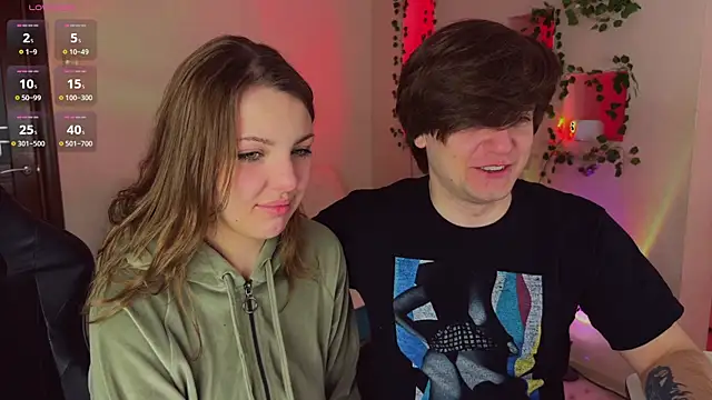 RobertAndLinela online show from April 22, 2026, 5:54 am