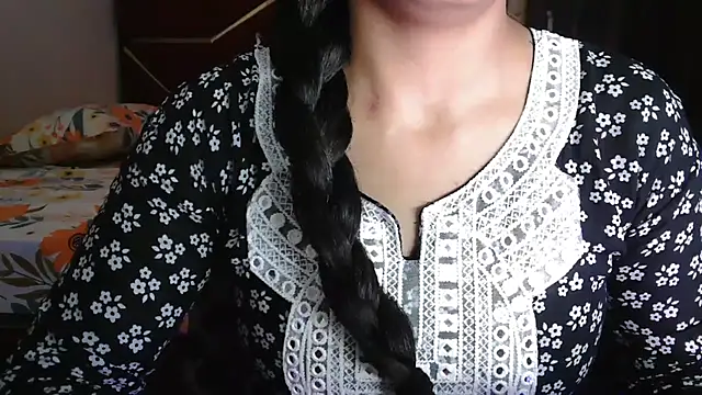 Somiya87 online show from April 5, 2026, 5:43 pm