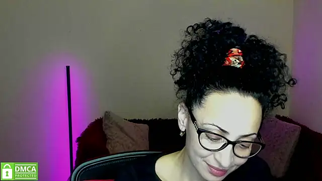 Snapshot of Arianasweety23 chatting on February 24, 2025, 3:33 am Arianasweety23 online show from February 24, 2025, 3:33 am