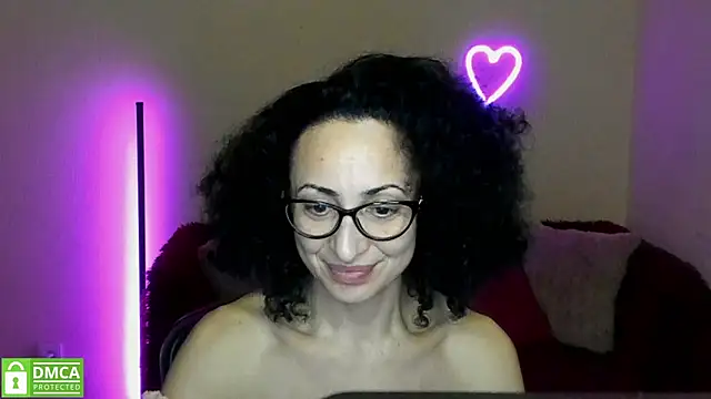 Snapshot of Arianasweety23 chatting on March 9, 2025, 12:31 am Arianasweety23 online show from March 9, 2025, 12:31 am