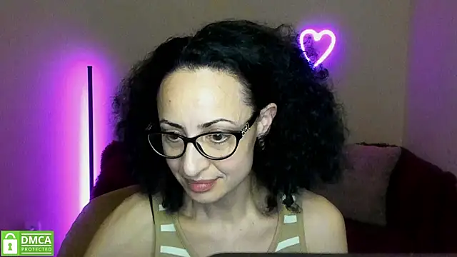 Snapshot of Arianasweety23 chatting on March 9, 2025, 3:32 am Arianasweety23 online show from March 9, 2025, 3:32 am