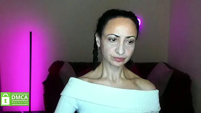 Snapshot of Arianasweety23 chatting on October 28, 2025, 6:32 pm Arianasweety23 online show from October 28, 2025, 6:32 pm