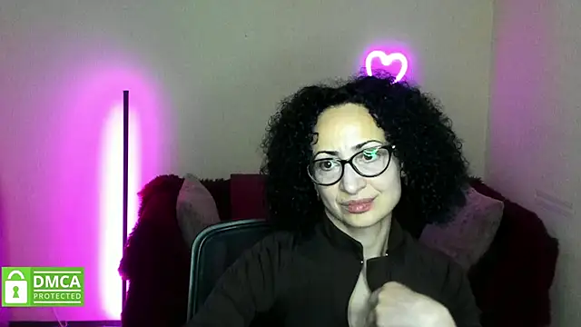 Snapshot of Arianasweety23 chatting on October 31, 2025, 6:31 pm Arianasweety23 online show from October 31, 2025, 6:31 pm