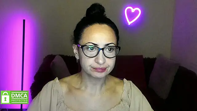 Snapshot of Arianasweety23 chatting on November 24, 2025, 6:29 pm Arianasweety23 online show from November 24, 2025, 6:29 pm