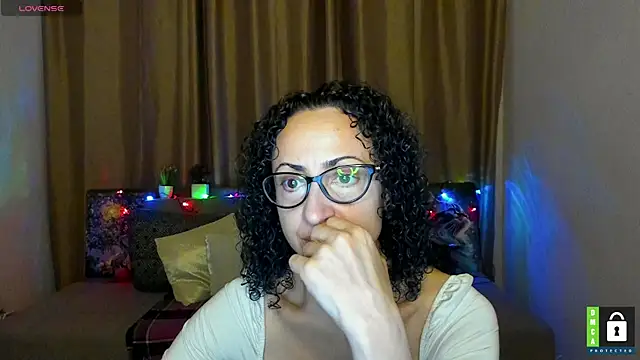 Snapshot of Arianasweety23 chatting on November 27, 2025, 6:32 pm Arianasweety23 online show from November 27, 2025, 6:32 pm