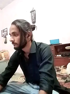 IamRentedBoybfriend online show from February 13, 2025, 5:44 pm