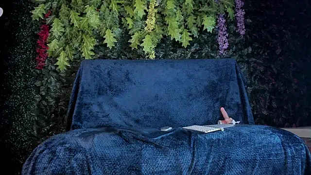 Samantha  cooper online show from February 19, 2025, 5:27 pm