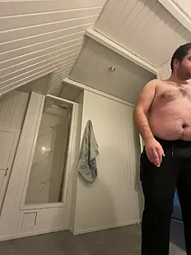 lonelypeanuts online show from December 23, 2024, 6:58 pm