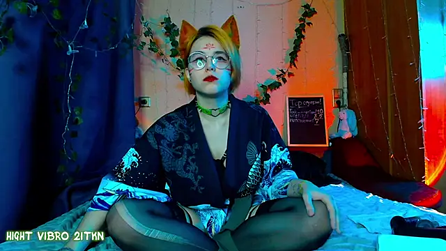 TrickyKitsune online show from February 8, 2025, 3:10 pm