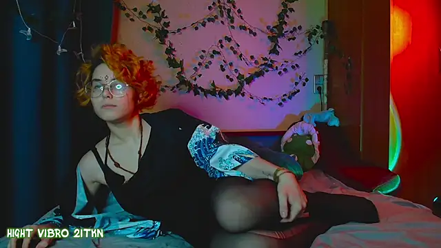 TrickyKitsune online show from March 7, 2025, 3:49 pm