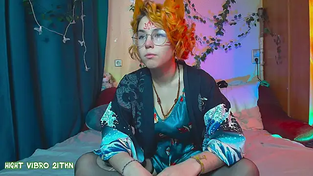 TrickyKitsune online show from March 14, 2025, 2:19 pm