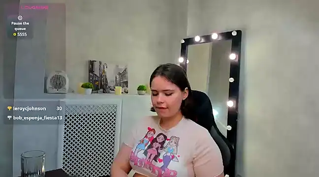 EricaElliott online show from February 26, 2025, 7:20 am