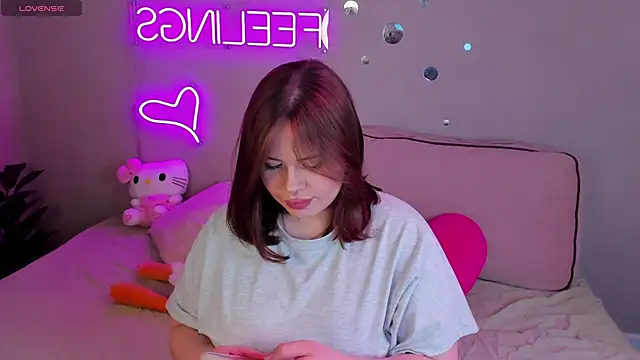 EricaElliott online show from May 9, 2026, 9:25 am