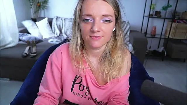 Magnetic Amy online show from March 12, 2025, 4:02 pm