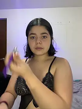 pretty angela1 online show from January 7, 2025, 6:24 pm