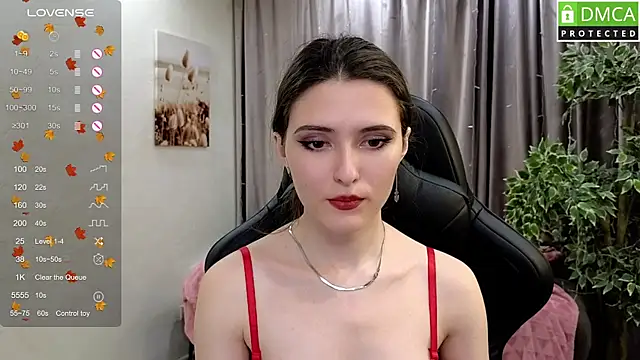 niki cutes online show from November 6, 2025, 8:04 am