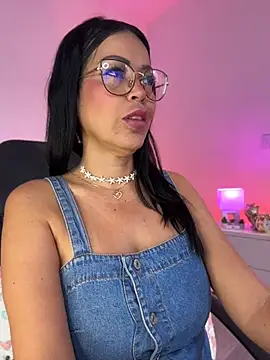 KarolRubi1 online show from April 12, 2026, 8:03 pm