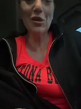 Snapshot of AlessasRoom chatting on May 20, 2026, 10:10 am AlessasRoom online show from May 20, 2026, 10:10 am