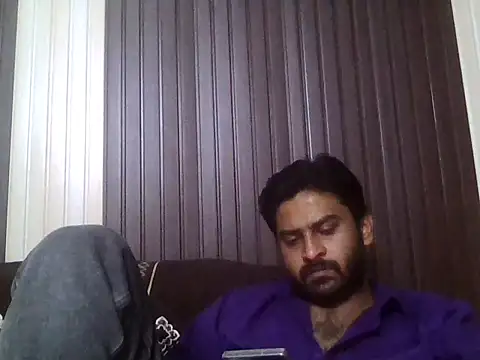 indihotguy online show from April 18, 2026, 12:42 pm