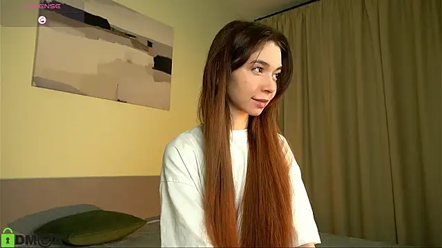 LittleOriana online show from December 31, 2024, 5:22 am
