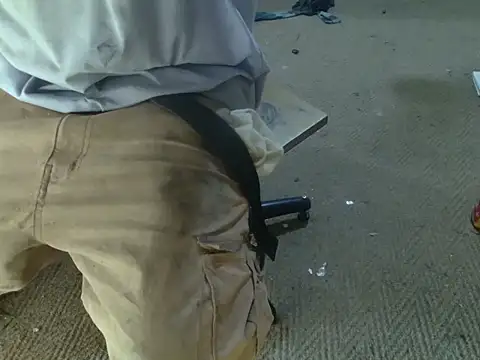 poesnuus999 online show from November 8, 2025, 7:45 pm