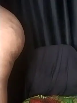 Queen-BD online show from November 25, 2025, 9:59 pm