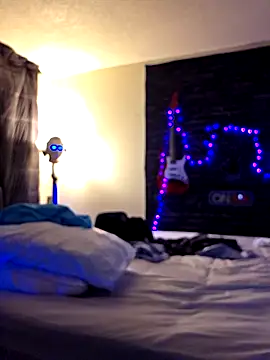 hotemberly jake online show from September 21, 2025, 9:16 pm