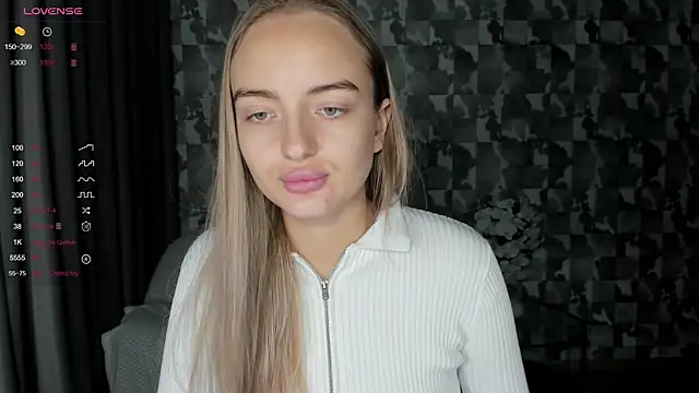 A delina online show from November 28, 2025, 2:42 pm