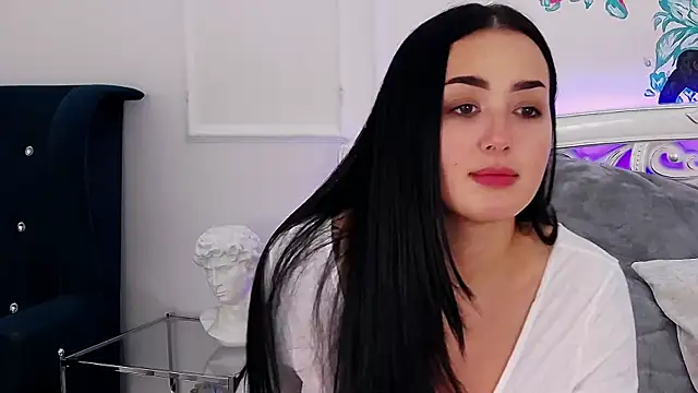 KimKhallifa online show from January 19, 2025, 11:56 am