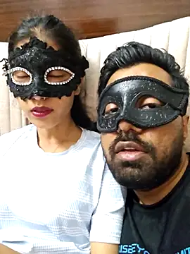 insta hotpair online show from October 25, 2025, 6:02 pm