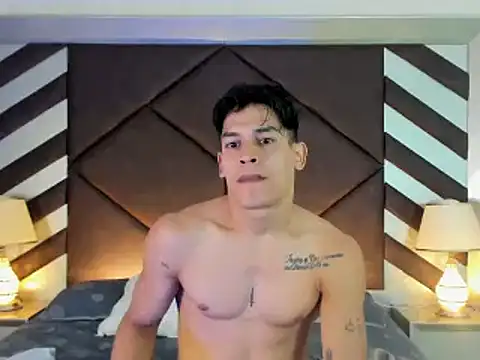 benjamincol online show from February 28, 2025, 11:58 am