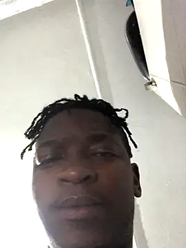 Redfucks333 online show from September 18, 2025, 7:05 pm