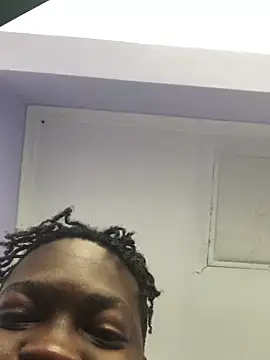 Redfucks333 online show from September 29, 2025, 7:02 am