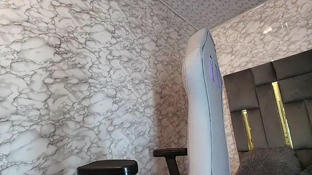 Lorena watson online show from March 20, 2025, 3:45 am