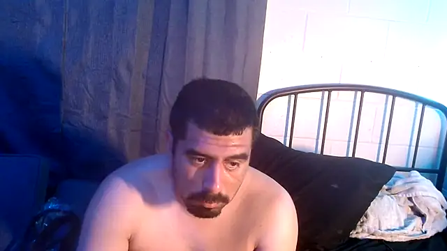 Snapshot of k1oudE chatting on April 23, 2026, 6:43 pm k1oudE online show from April 23, 2026, 6:43 pm