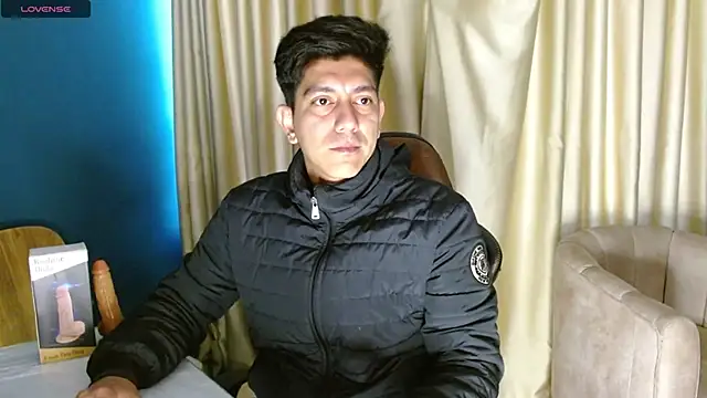 Snapshot of Noah-cock chatting on November 29, 2025, 11:24 am Noah-cock online show from November 29, 2025, 11:24 am