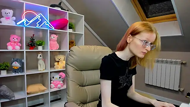 ElizabethHarpper online show from December 31, 2024, 12:54 am