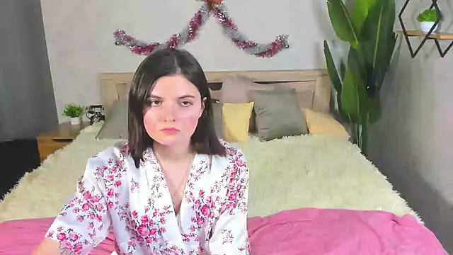 CharlotteMitchell online show from January 11, 2025, 11:45 am