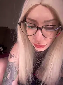 Bunny-xiel online show from February 16, 2025, 4:20 am