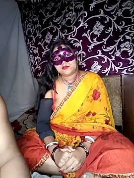 Hot muskaan online show from September 23, 2025, 9:07 pm